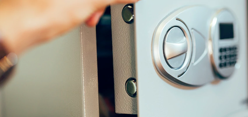 Fingerprint Safe Openers in Los Altos Hills, CA