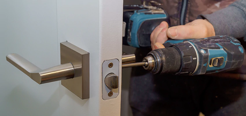 Broken Door Handle Lock Repair in Los Altos Hills, California